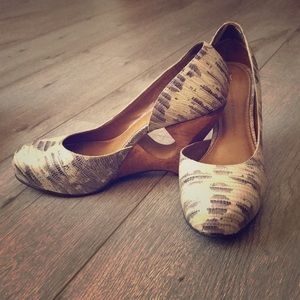 Schuler & Sons Philadelphia snakeskin cutout heel